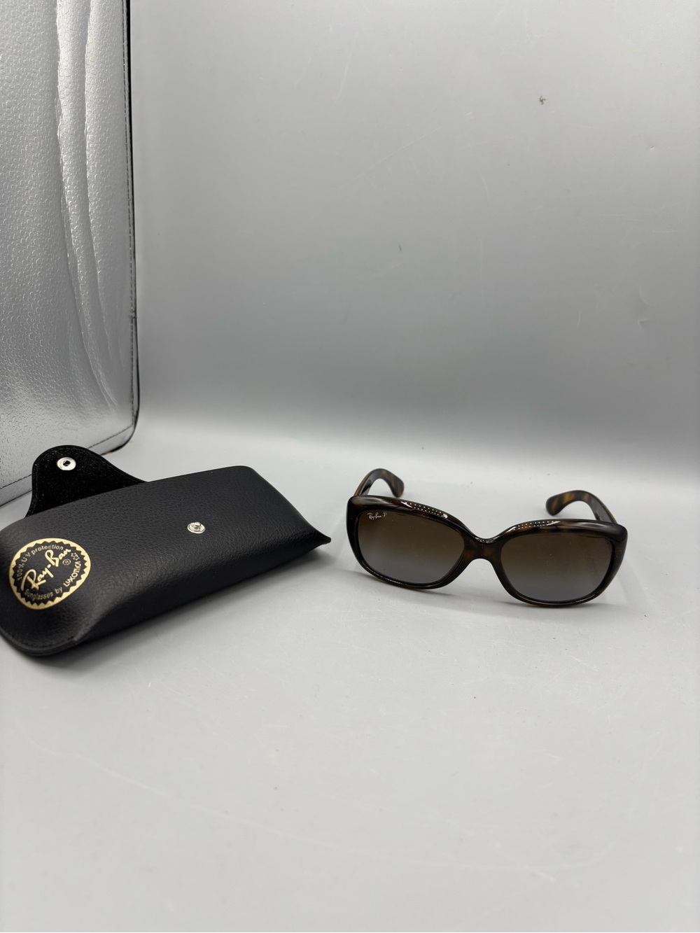 Ray-Ban Jackie Ohh sunglasses